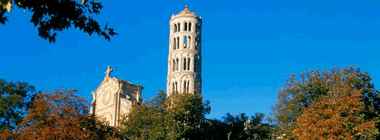 Uzes
